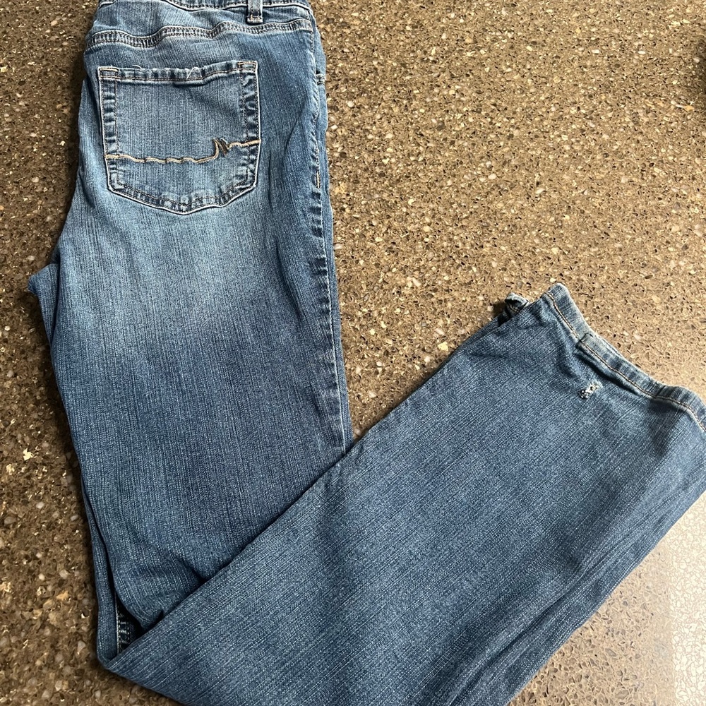 Maurices Classic Slim Boot Cut Mid Rise Jeans Size 6 Short Stretch Western